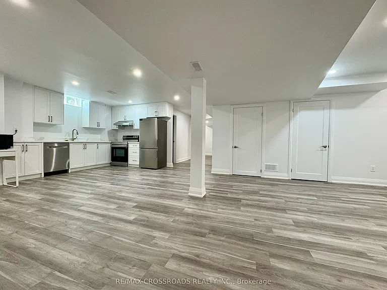 375 Wilfred Murison Ave #BASEMENT — Photo 10