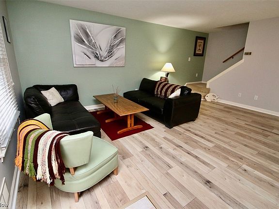 5th image of 131 Monmouth Ct #131
