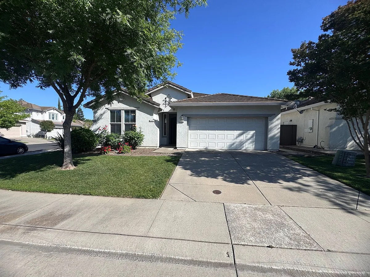 Building Photo - 9801 Caygoude Ct