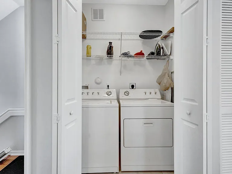 4320 Blowing Point Pl — Photo 16