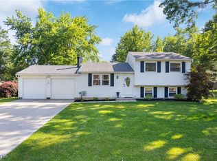 1295 Hibbard Dr, Stow, OH 44224