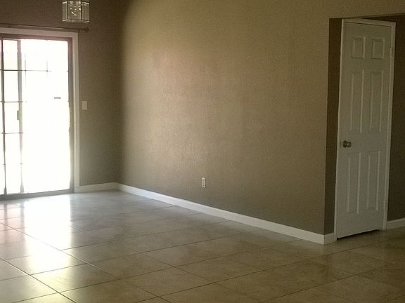 3rd image of 1508 E Avenue J2