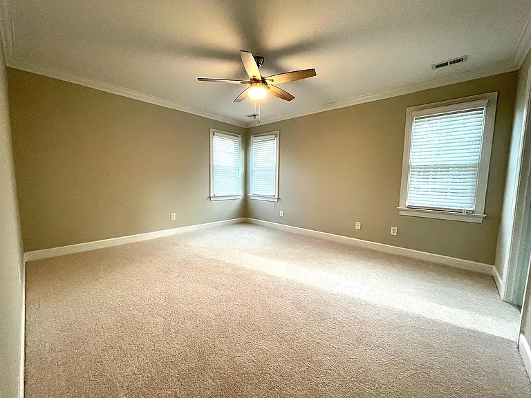 Master Bedroom-Upstairs