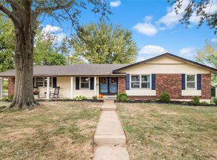12061 Greenwalk Dr, Saint Louis, MO 63146