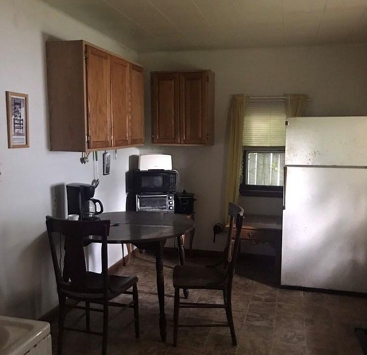 2nd image of 11238 W Lakeshore Dr