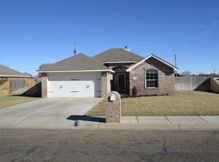 312 Hickory St, Hereford, TX 79045