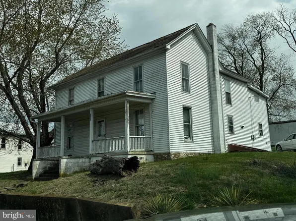 307 Palmyra Rd, Edinburg, VA 22824