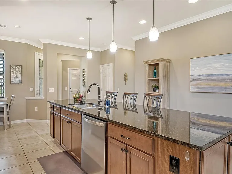 6743 Haverhill Ct — Photo 17