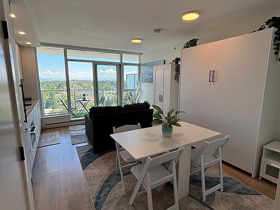 4th image of 13685 102nd Ave #2403