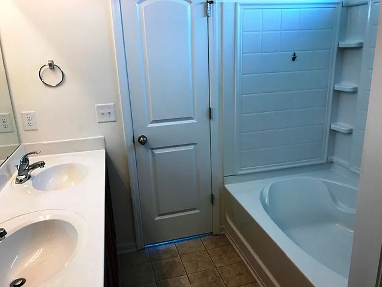 3457 Kernstown Dr — Photo 22