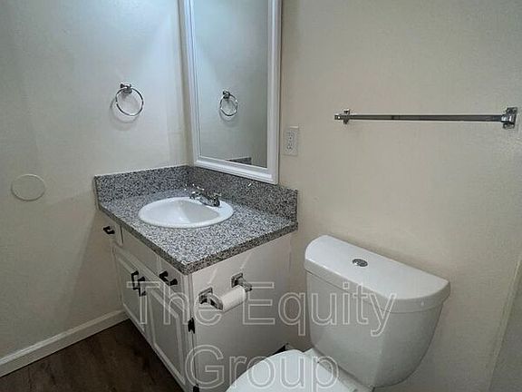 4th image of 1420 W Elowin Ave