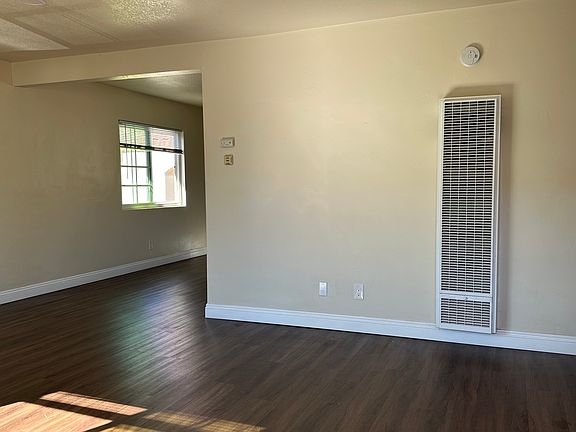 2nd image of 43 Oaklawn Ave #47