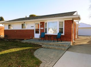 32663 Steinhauer St, Westland, MI 48186