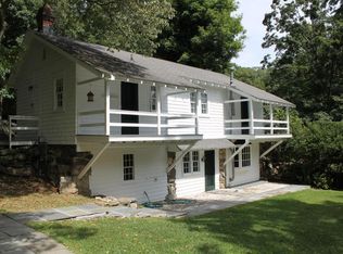 42 Cat Rock Rd, Cos Cob, CT 06807