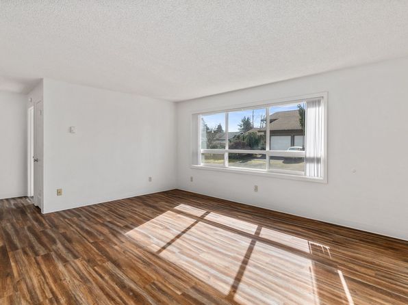 1509-1510-1513 Lewis St #89