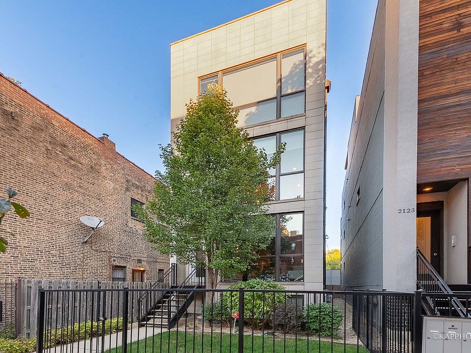 1st image of 2125 N Mozart St #2