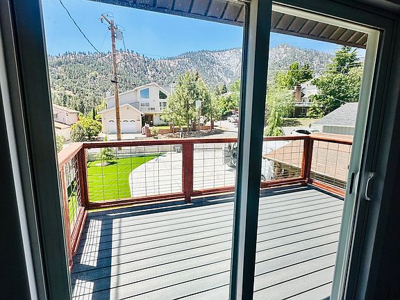 4th image of 5542 Easter Dr