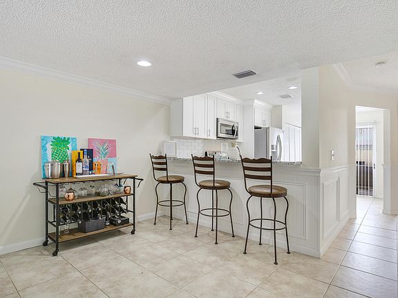 2nd image of 6238 Riverwalk Ln Unit 5