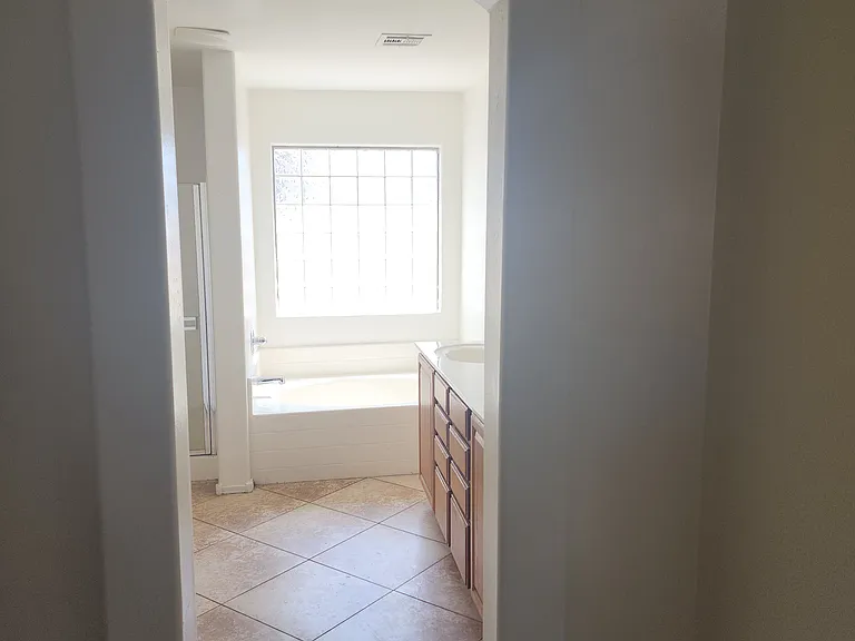 36455 W Alhambra St — Photo 19