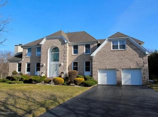 23 Templar Rd, Manalapan, NJ 07726