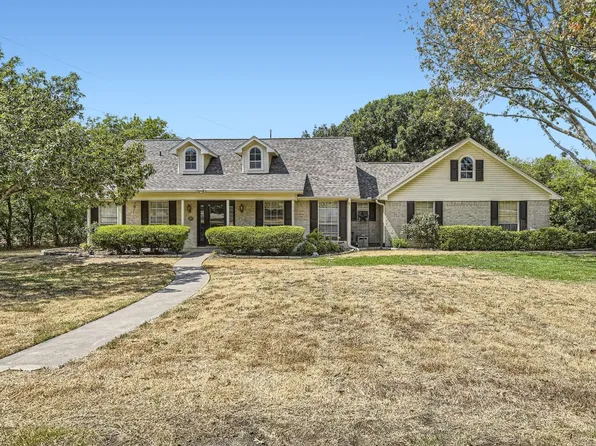 1808 Quail Run Ct, Weatherford, TX 76086