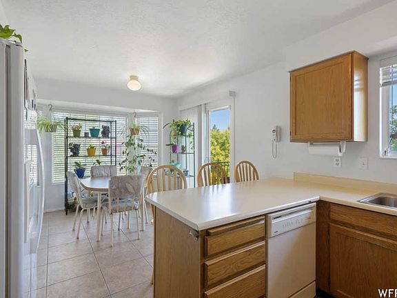 2nd image of 6211 S Hopi Dr