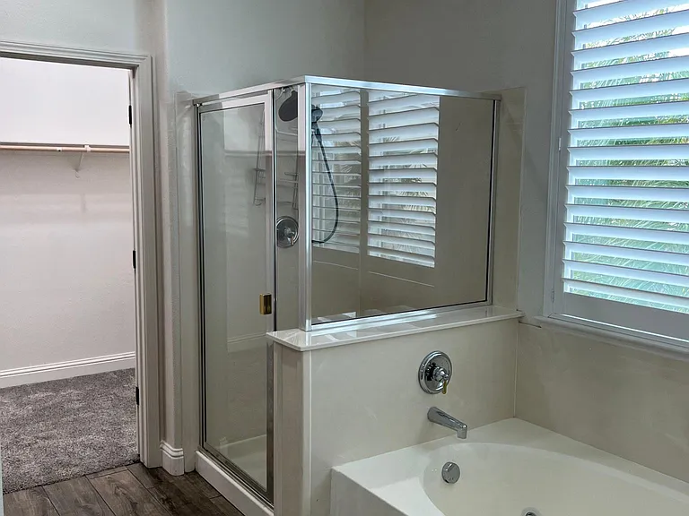 918 Shelter Cove Ct — Photo 17