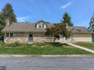 945 Poplar Ave, Hershey, PA 17033