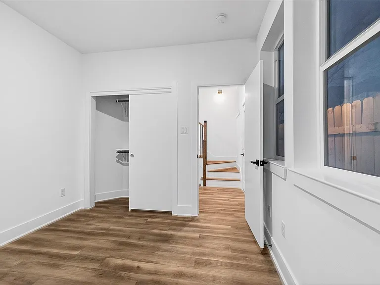 3003A Delano St — Photo 13