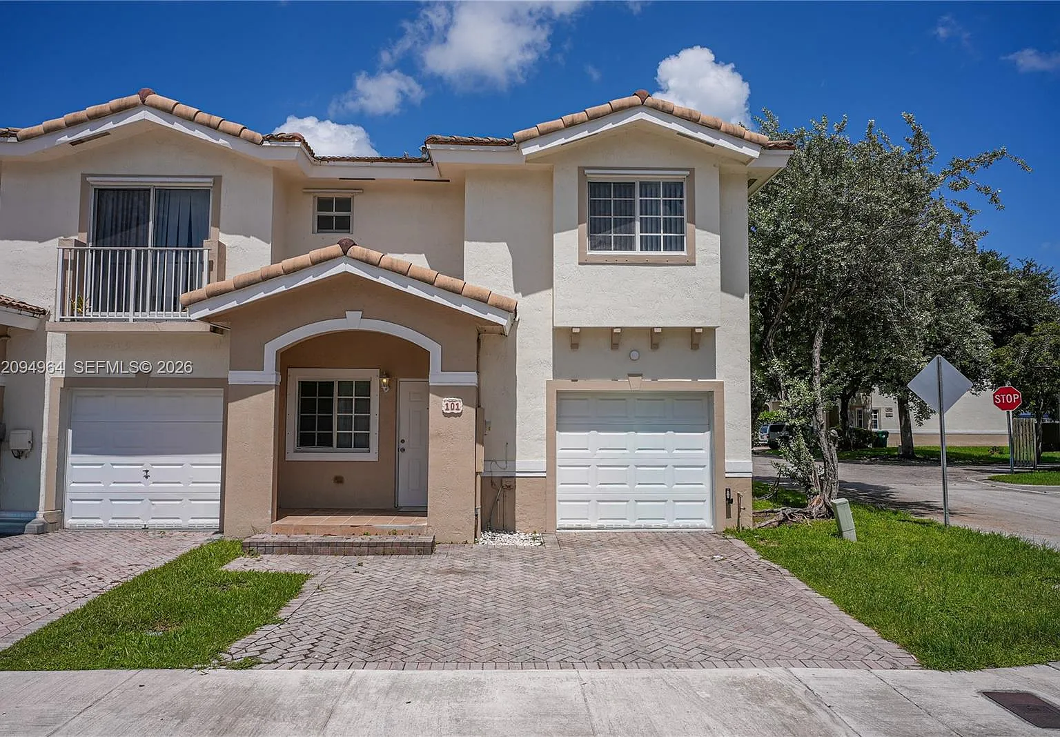 Cedars Woods Homes Condo — Photo 1