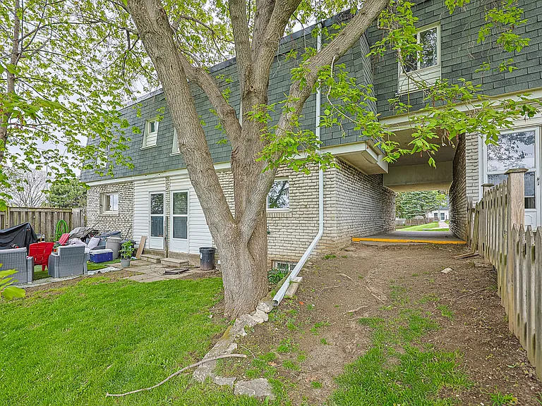 1350 Winding Trl — Photo 17