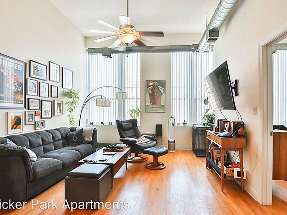 5th image of 1552 N Milwaukee Ave APT 3A