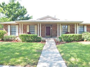 1938 Rambling Ridge Ln, Carrollton, TX 75007