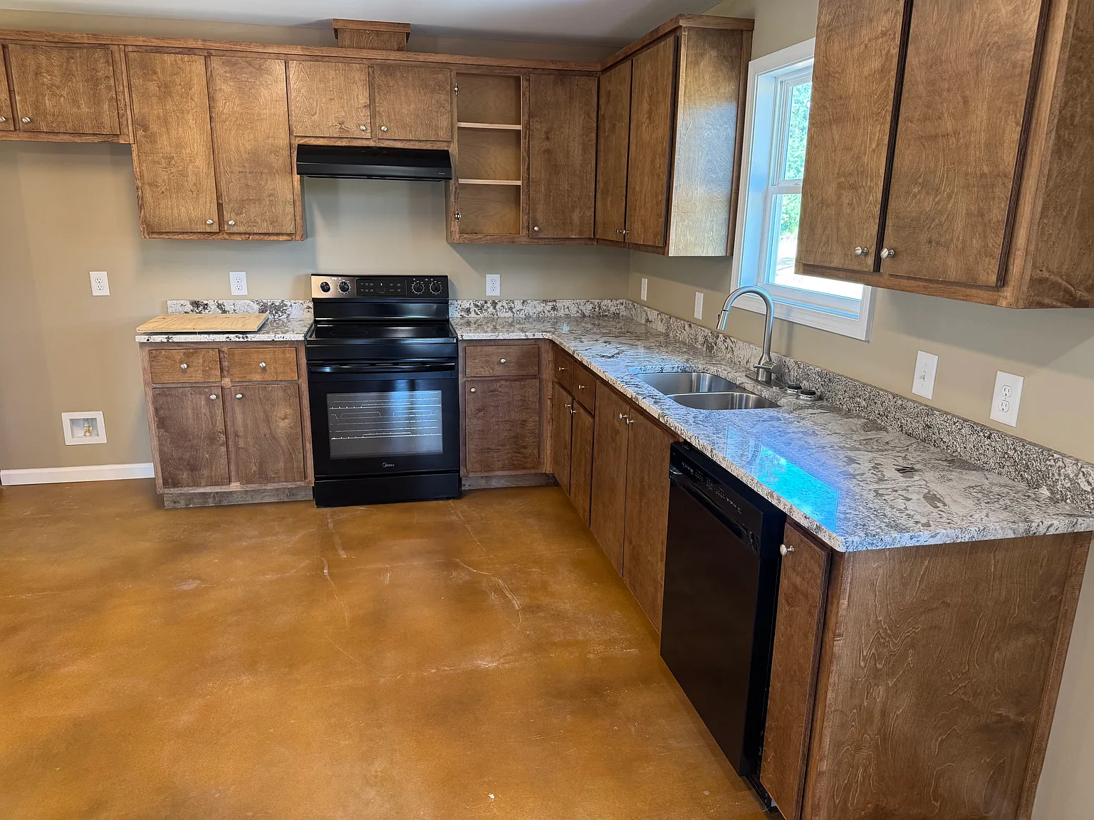 3 bed, 1500 sqft, $2,000 — Photo 3