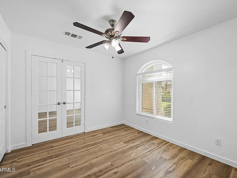 1331 N Kingston St — Photo 23