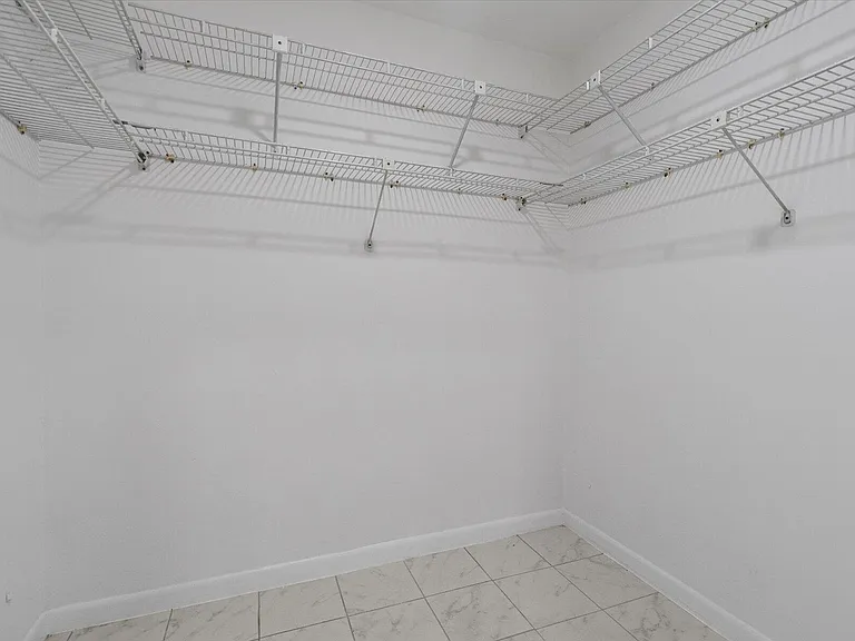 6510 Olivewood Cir — Photo 16