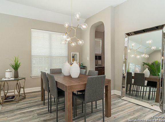 4th image of 11923 Jasmine Way