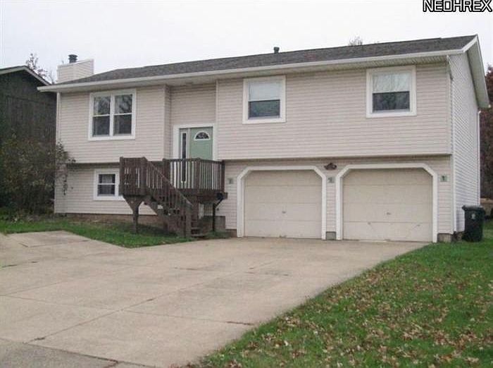 1st image of 379 Shenandoah Blvd