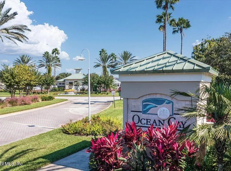2891 Saint Maarten Ct — Photo 51