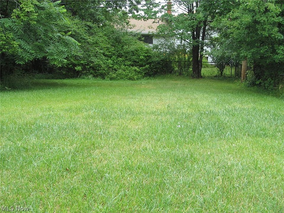 2nd image of 4288 Larkspur Ln