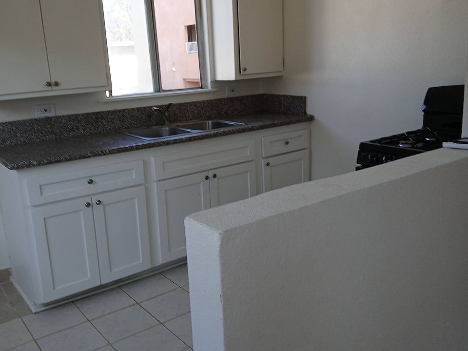 1st image of 9553 Compton Ave Suite 3