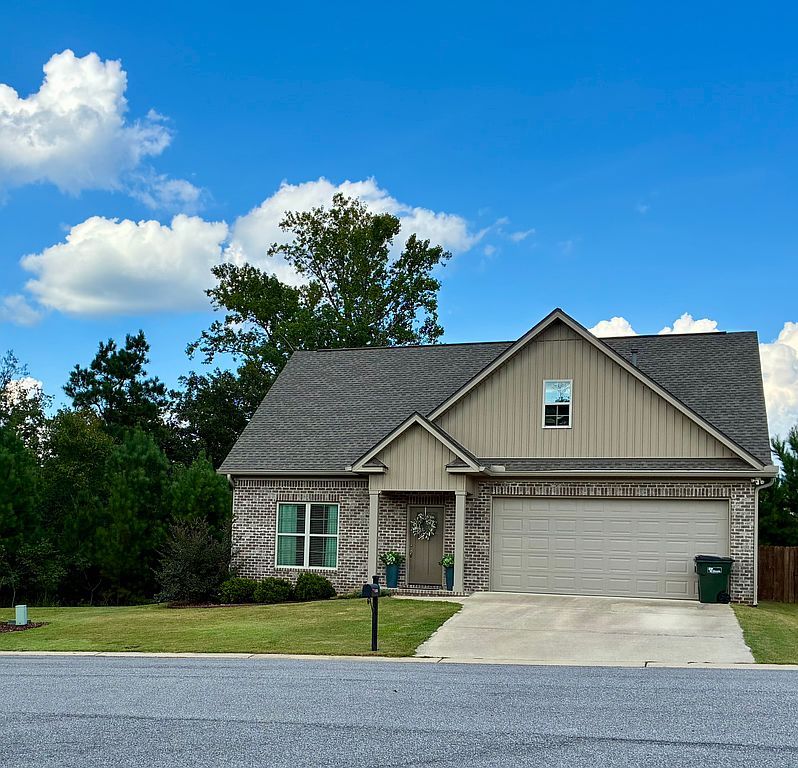 135 Preserve Cir - Property Image