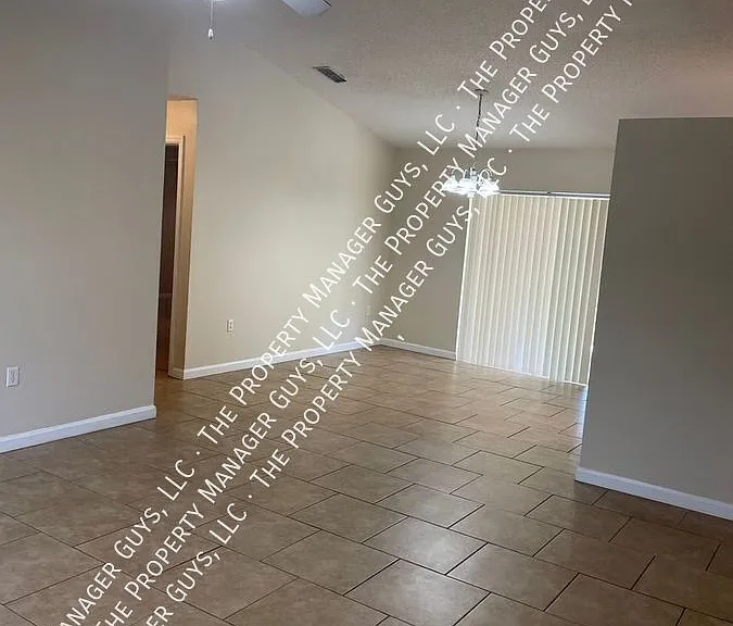 155 Chestnut Ave — Photo 3