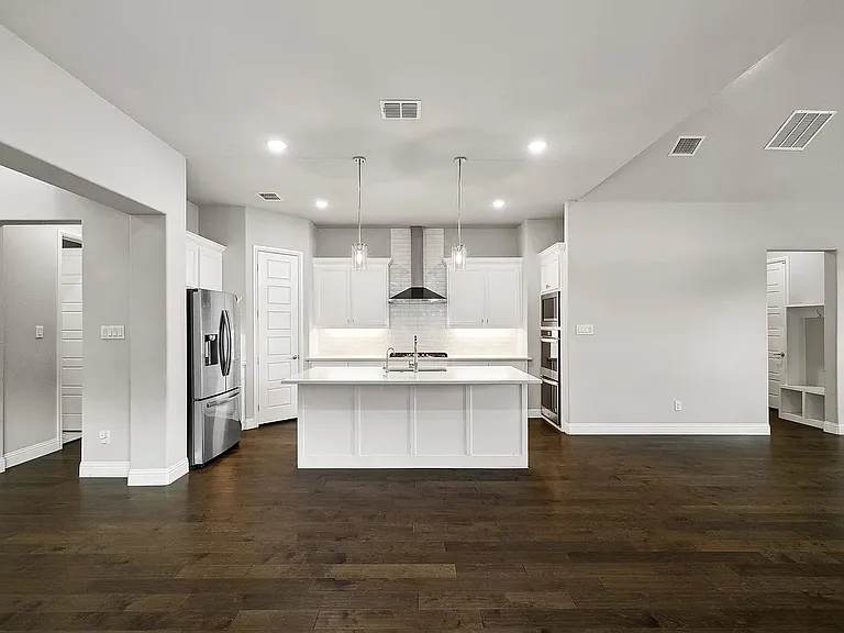 13313 Rembrandt Dr — Photo 10