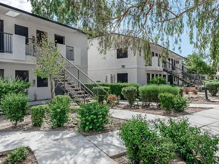 Dash Apartments — Photo 7