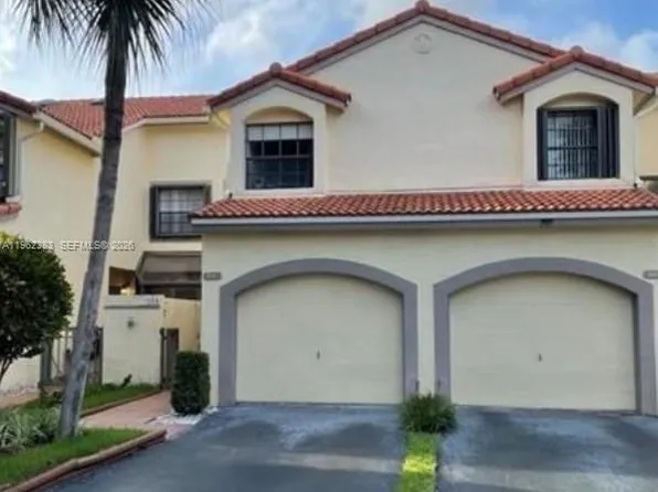 3535 Magellan Cir APT 524, Aventura, FL 33180