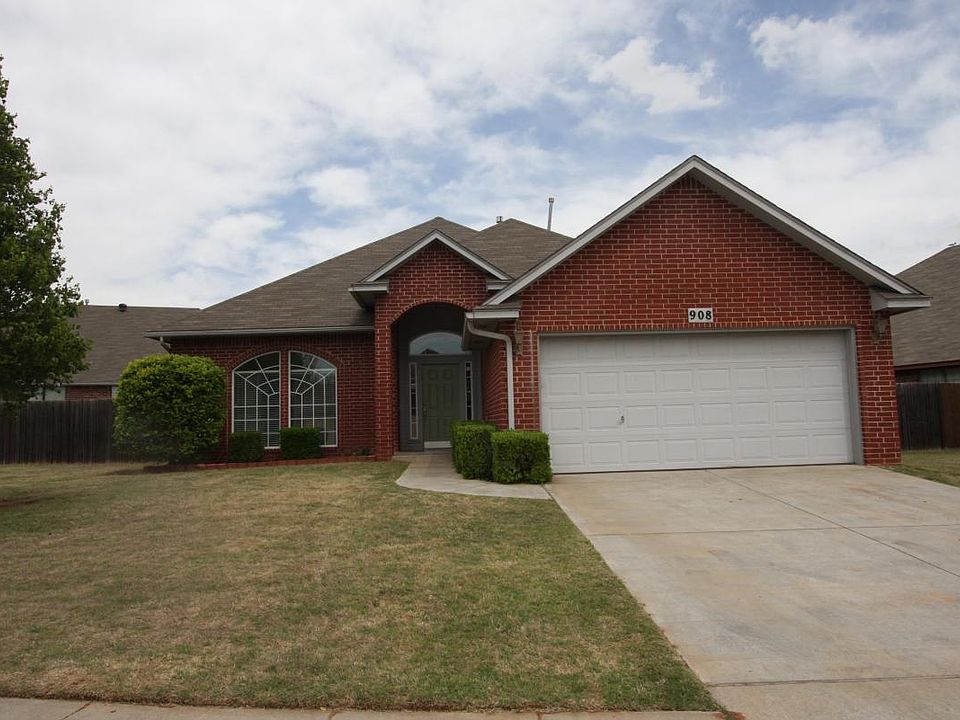 1st image of 908 Oak Creek Dr