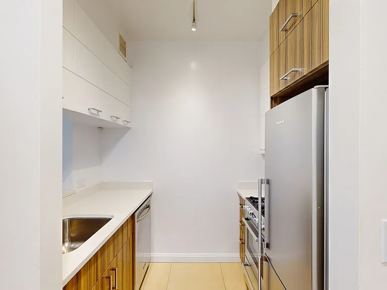 775 Columbus Ave #5E — Photo 1