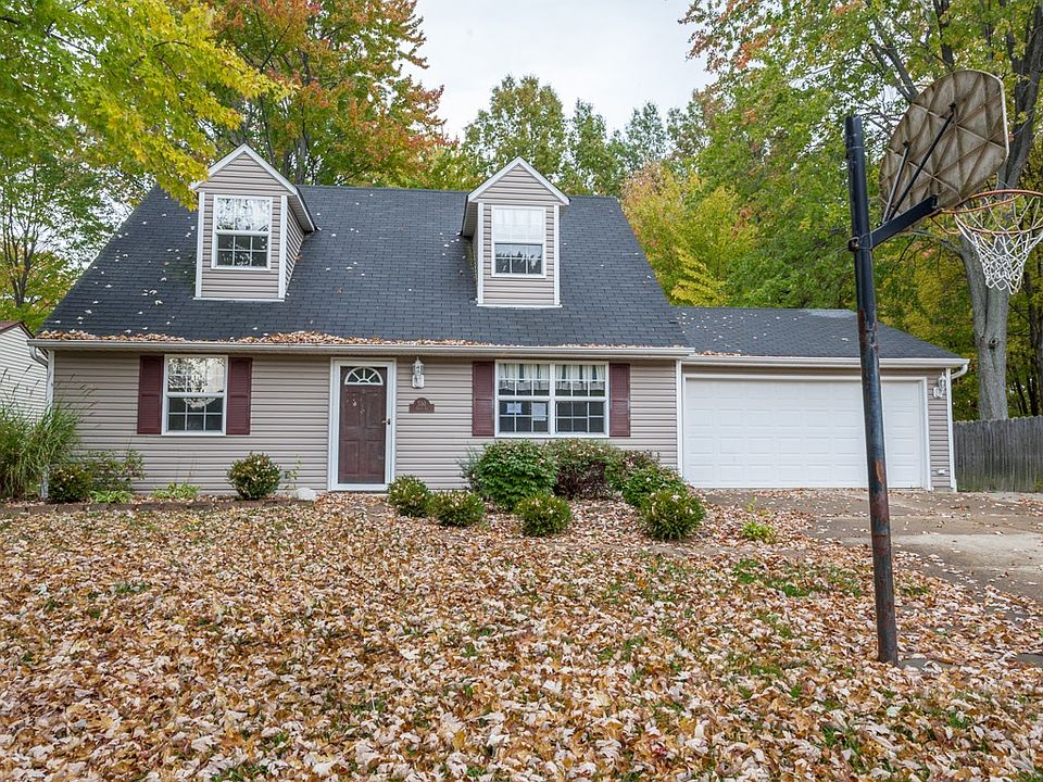 1st image of 530 Carol Ln