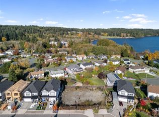 280 Seafield Rd, Colwood, BC V9C0R1